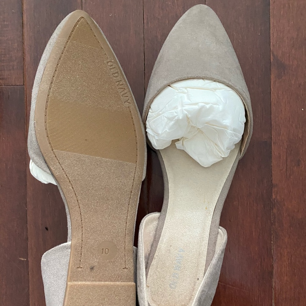 Pointy Toe Flats - Picture 3 of 5